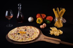 Pizza carbonara